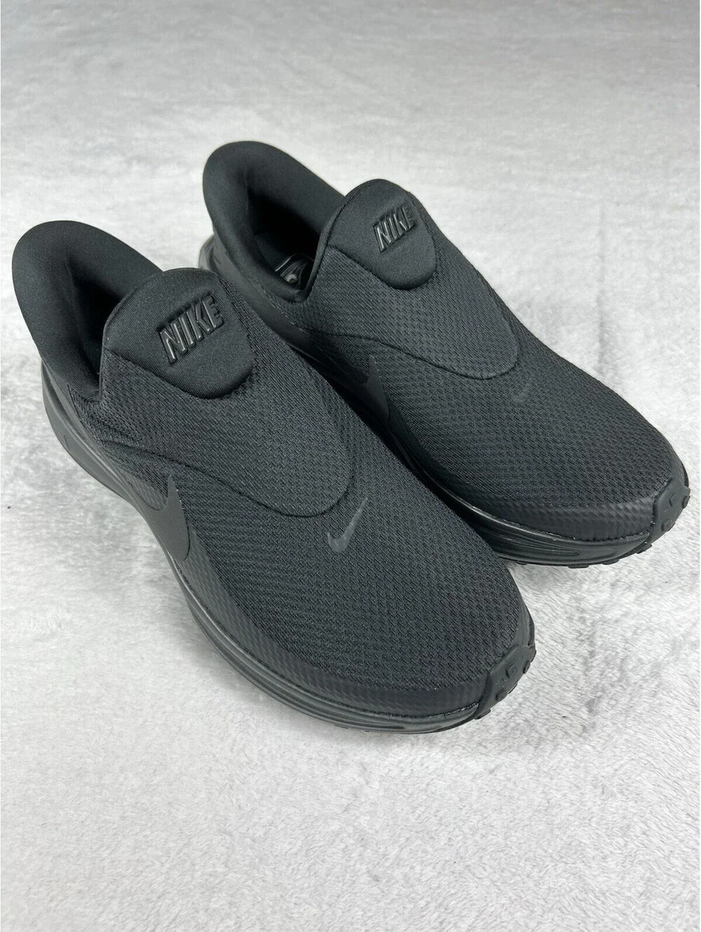 Nike Revolution 8 EasyOn Running Shoes Men’s Size 10 New Athletic Sneakers
